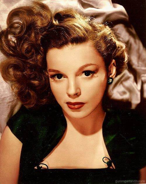 Hot Pictures Of Judy Garland Which Will Make You Want To Jump Into Bed With Her Besthottie